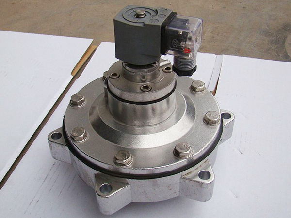 Submerged Pulse Jet Valve