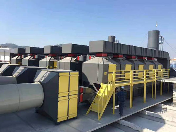 Catalytic combustion equipment